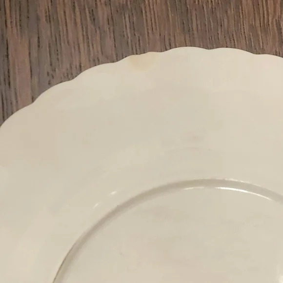 Staffordshire Bouquet by Johnson Brothers (Hanley) set of 10 pieces $45 - Picture 3 of 6